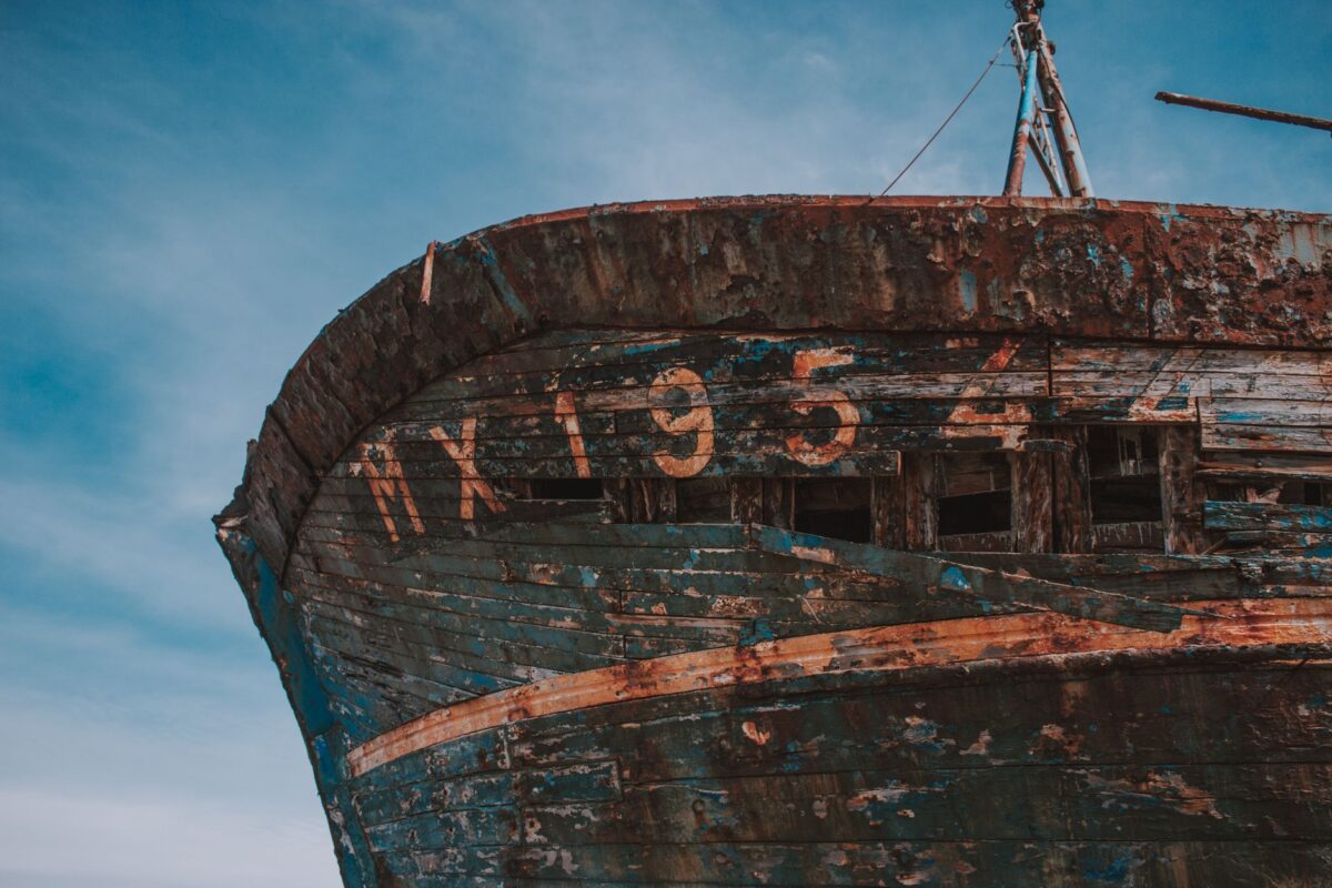 holey ship co sabotage change stratégie